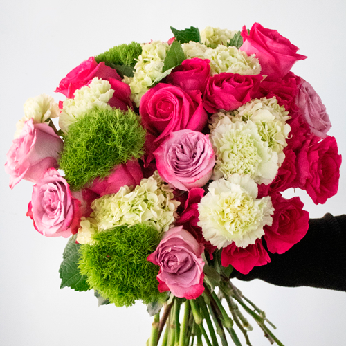 February 14 Rose, hydrangea, crystal flowers, Penglai pine, eucalyptus,  leaves, love grass, Valentine's Day flower gift